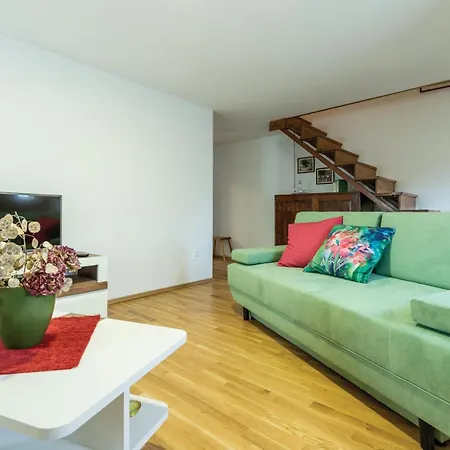 Holiday home Cozy In With House A Panoramic View Pazin